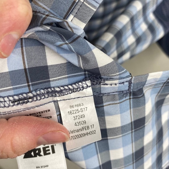 REI Blue Gray Plaid Check Print Short Sleeve Button Up Gorpcore Shirt Size Large - Picture 6 of 7
